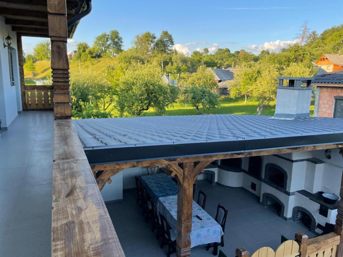 Casa de lângă pădure Hotel Sighetu Marmaţiei Exterior foto